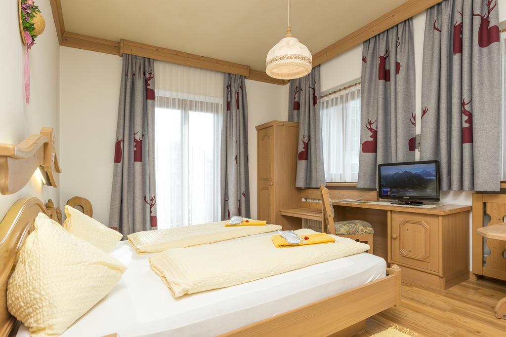 Landhotel Tharerwirt Olang Exterior foto